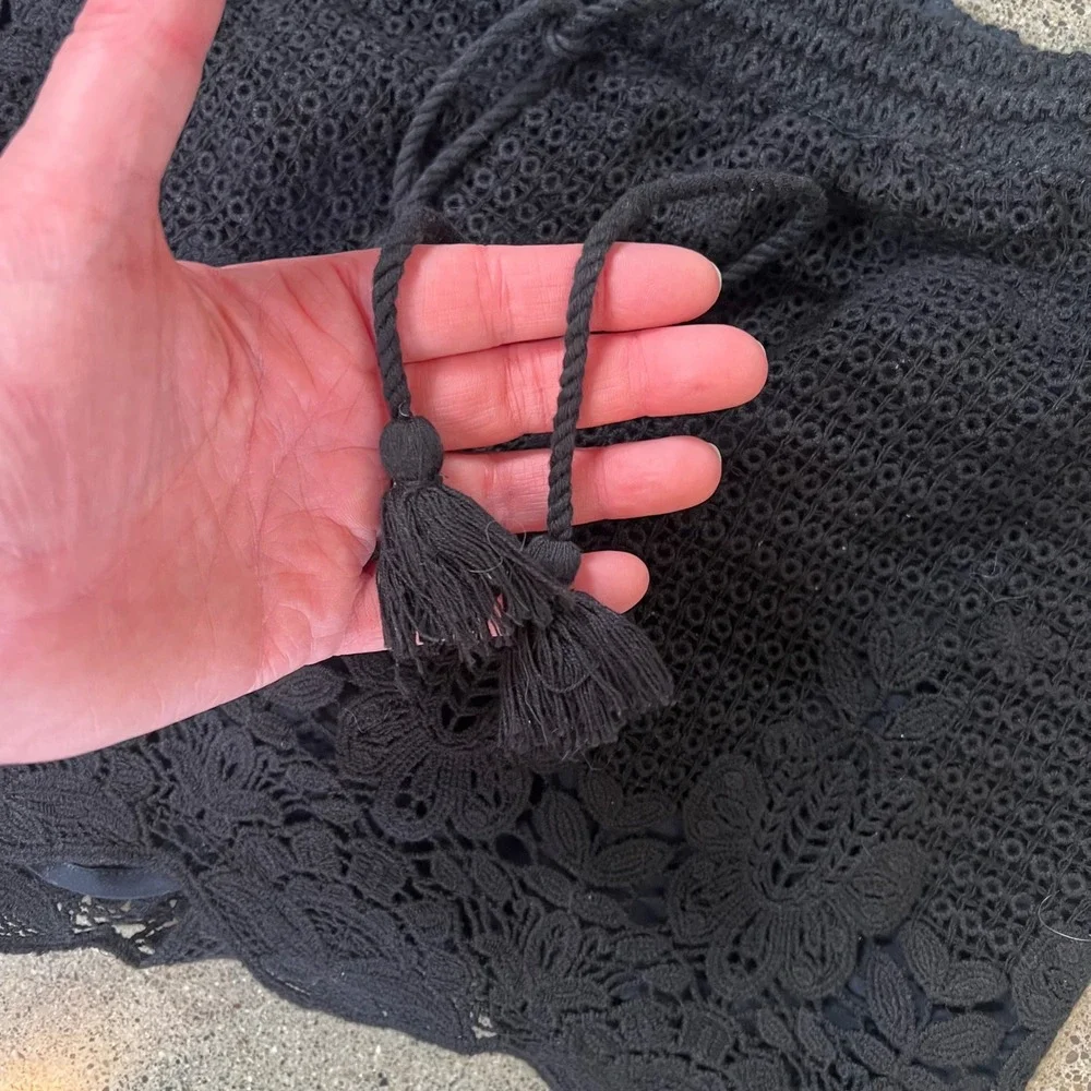 Abercrombie & Fitch black crochet